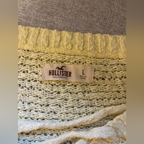 Yellow Coverup-Sweater Hollister size Large - Picture 3 of 3